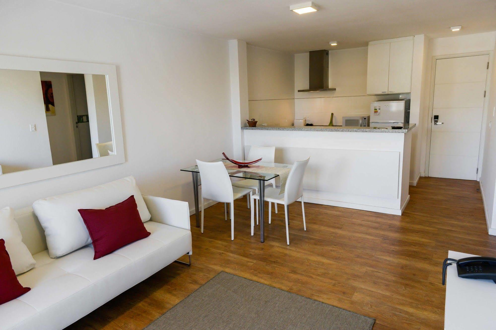 Merit Montevideo Apart & Suites Luaran gambar